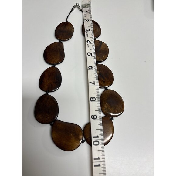 Chunky Brown Wooden Bead Necklace With Lobster Clasp Closure - Picture 3 of 3
